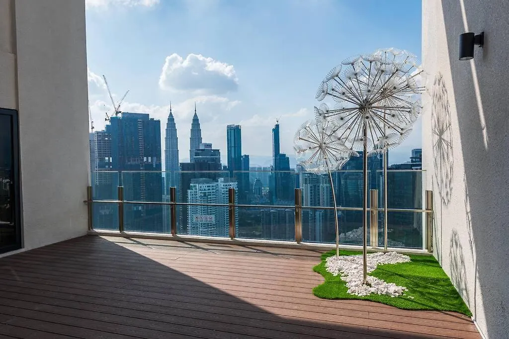 Apartment Agile Bukit Bintang Dark Grey Aesthetic Home Near Trx, Pavilion Kuala Lumpur
